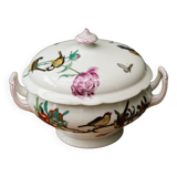 Pillivuyt porcelain tureen, gold medal 1867