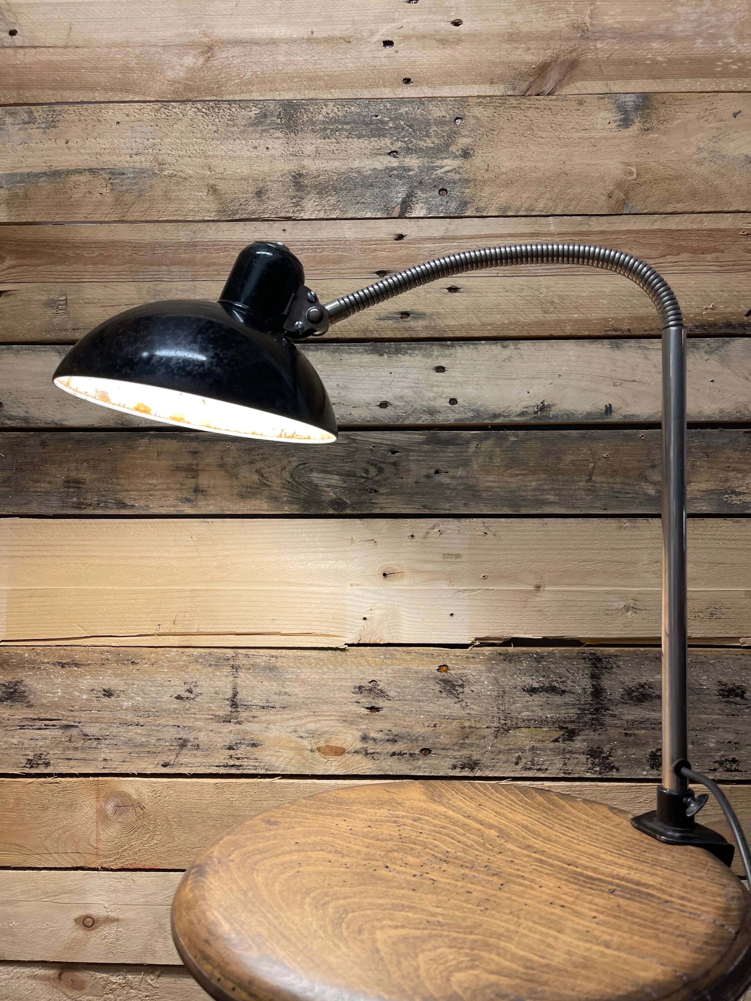 Lampe de table à pince Kaiser Idell Modèle 6740 des années 1940