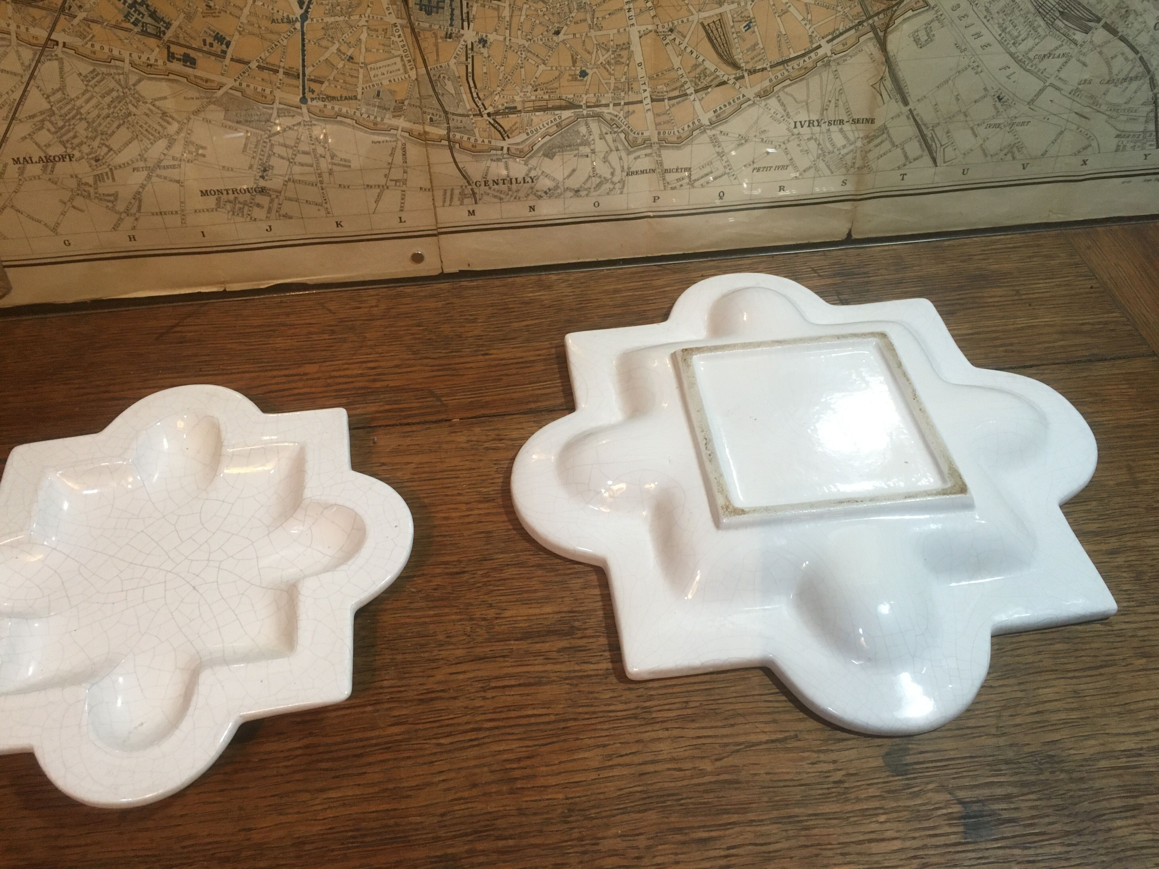 Pair of ceramic pocket vacuum