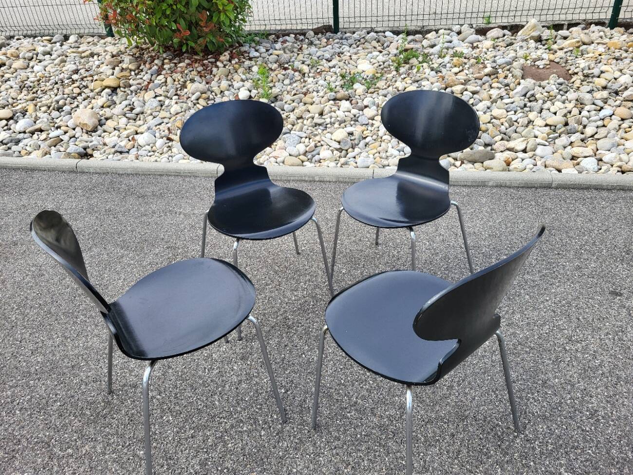 Ensemble chaise Fourmi  Arne Jacobsen par Fritz Hansen ( lot de 4)