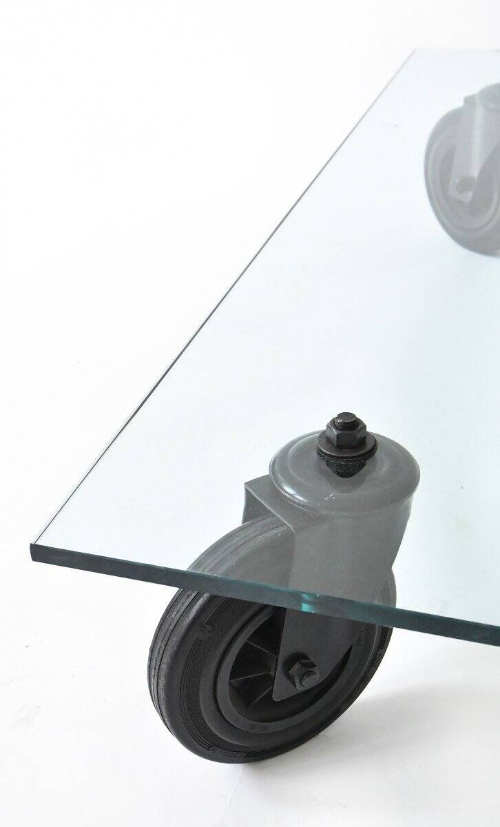 Gae AULENTI (1927-2012) Coffee table model "Table with wheels" for Fontana