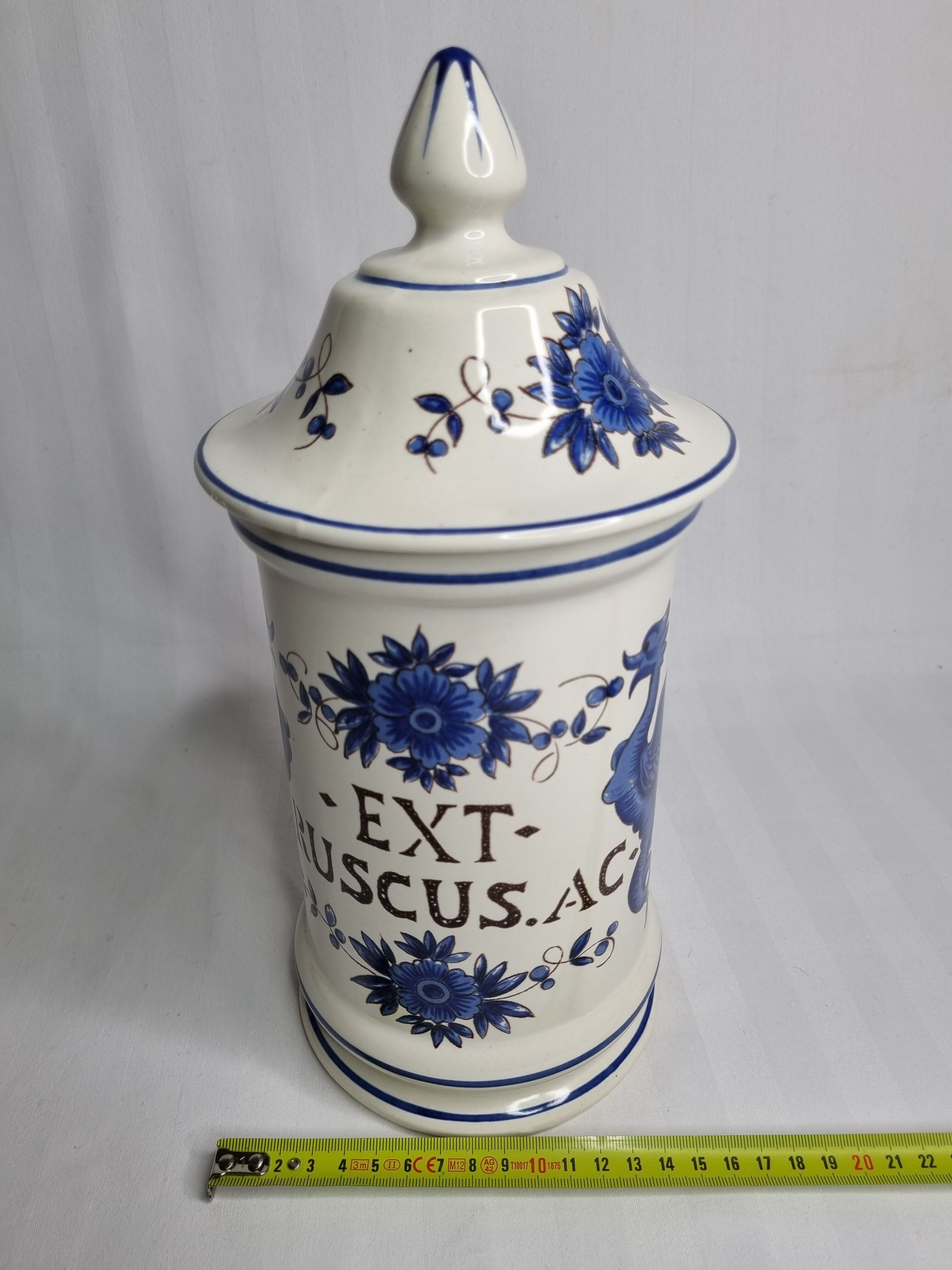 Apothecary pot "Ex. ruscus" decorated with Chimera decoration in glazed ceramic of St-Clément, 31 cm