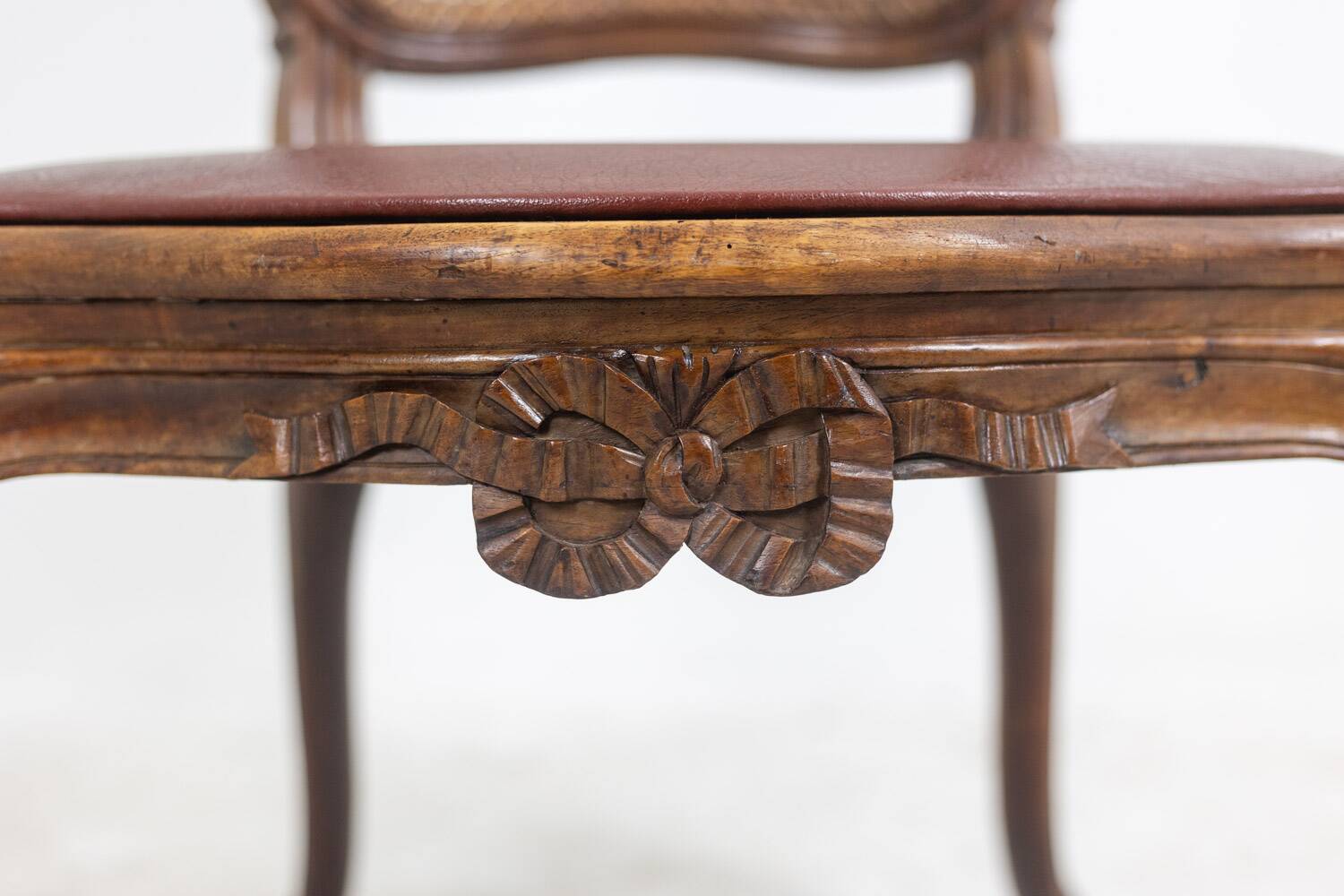 Pair of “cabriolet” armchairs in walnut and canework. Louis XV period. LS5209325