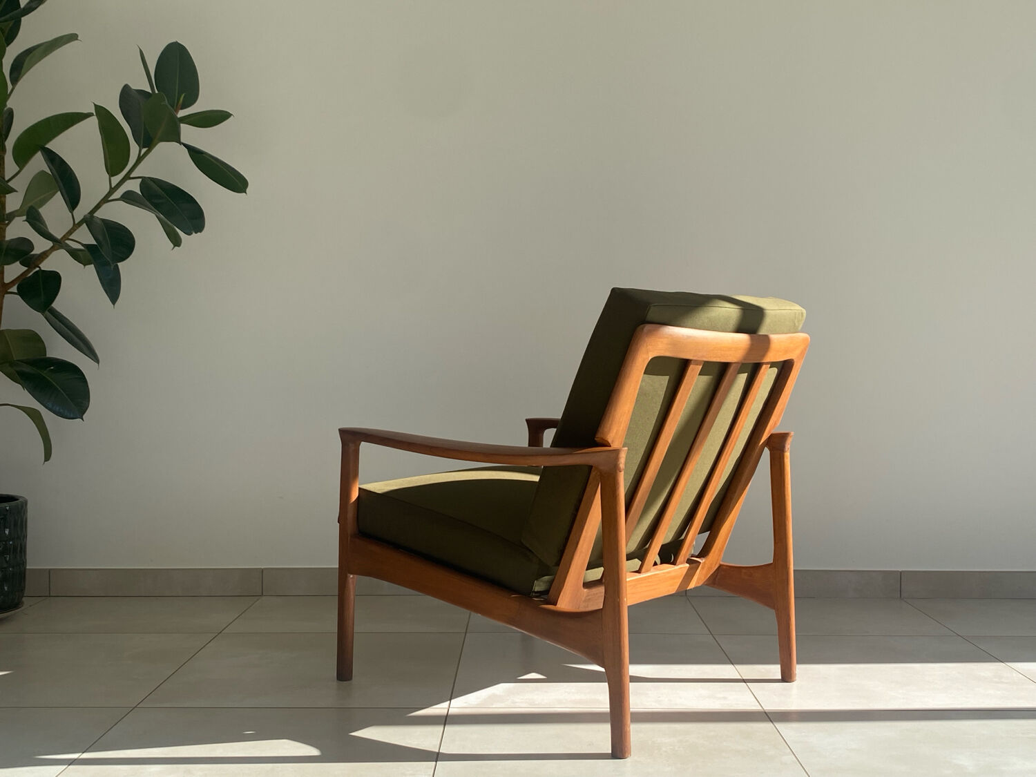 Danish Scandinavian armchair in teak