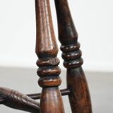 Tabouret Windsor anglais ancien du XVIIIe siècle avec une superbe patine.