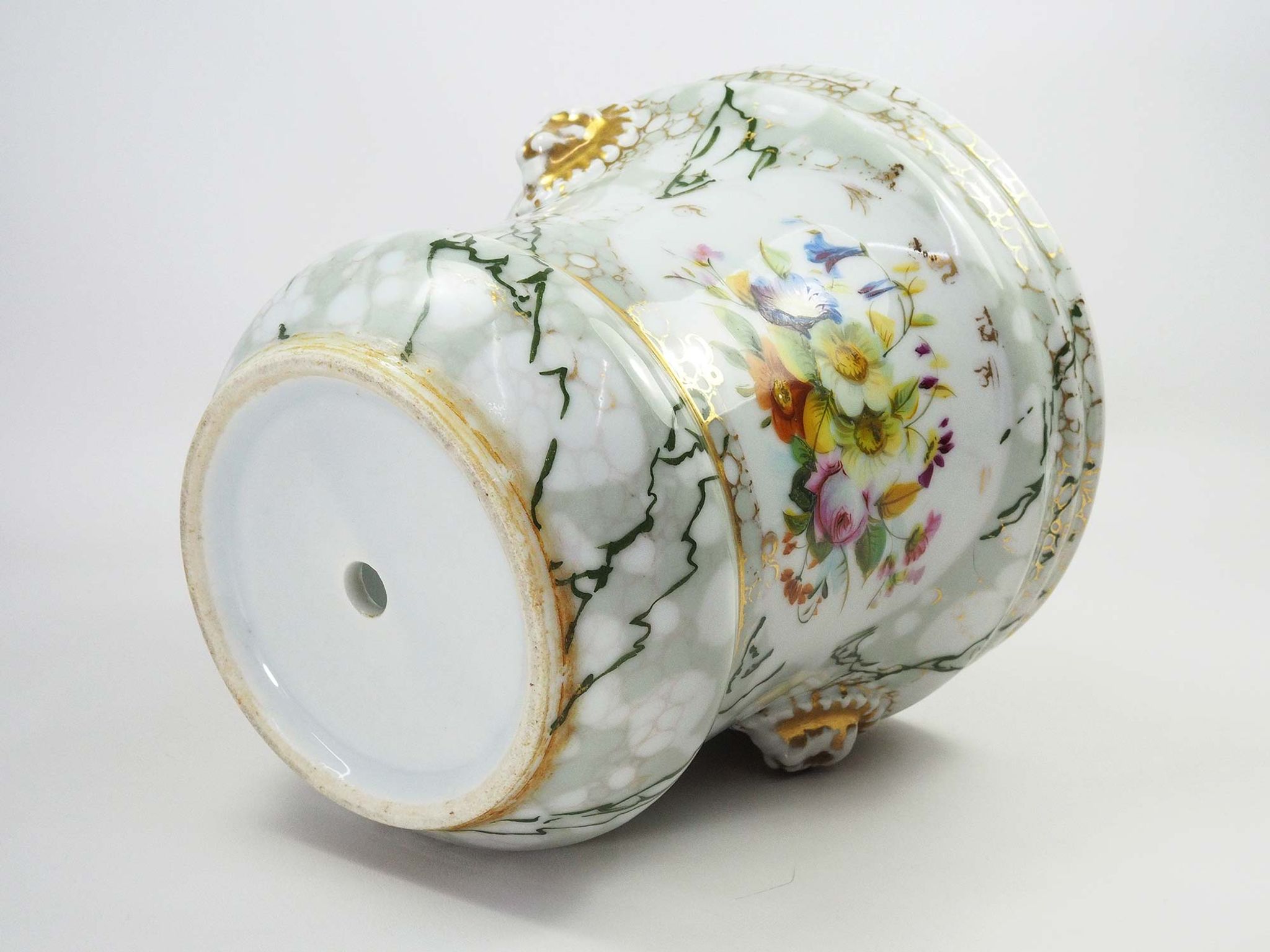 Antique Porcelain planter hand painted with mascarons with lion's head in relief-nineteenth century