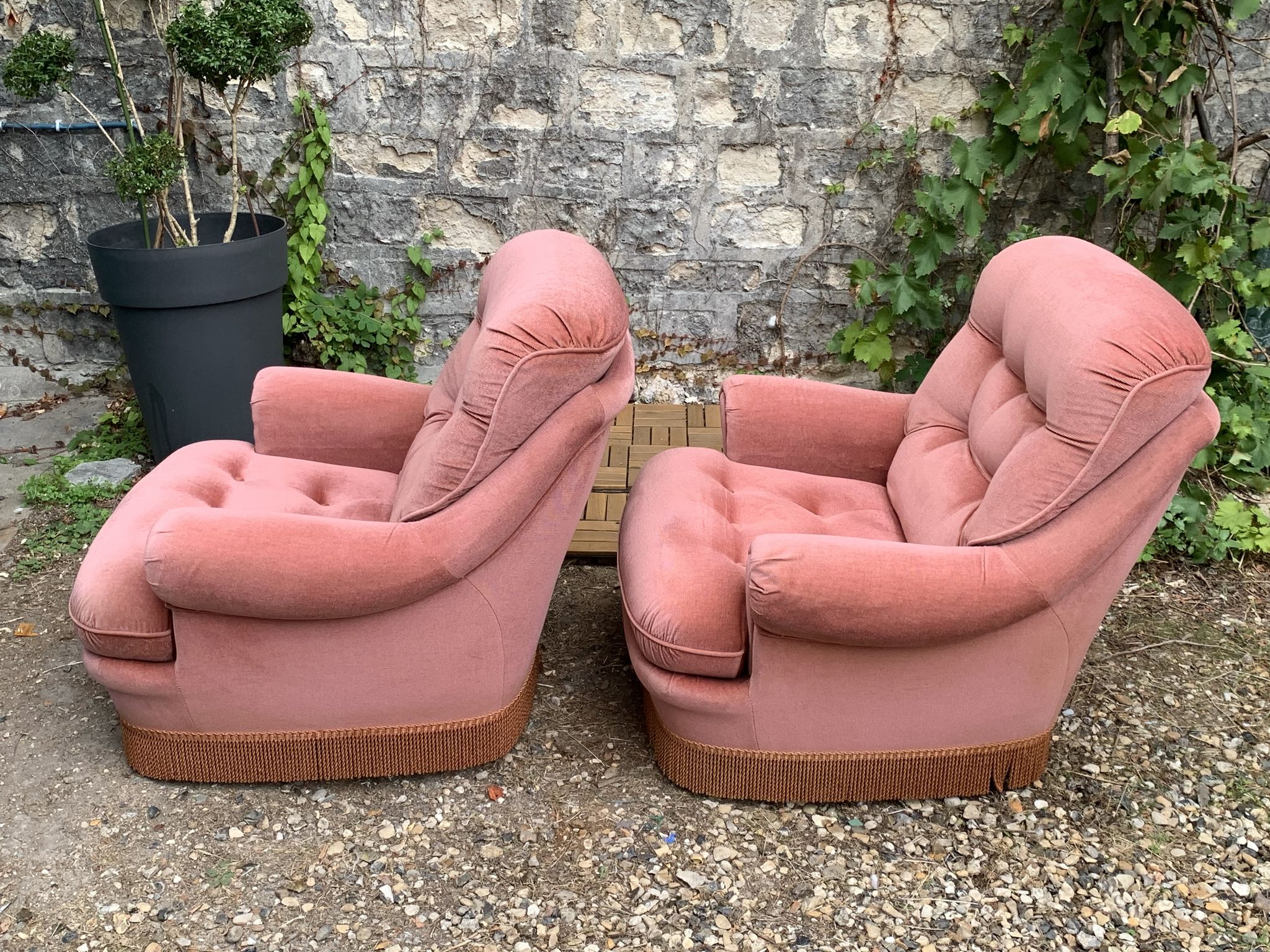 Pair of pink tufted velvet frog chairs 1970