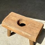 Side table in blond teak openwork tray
