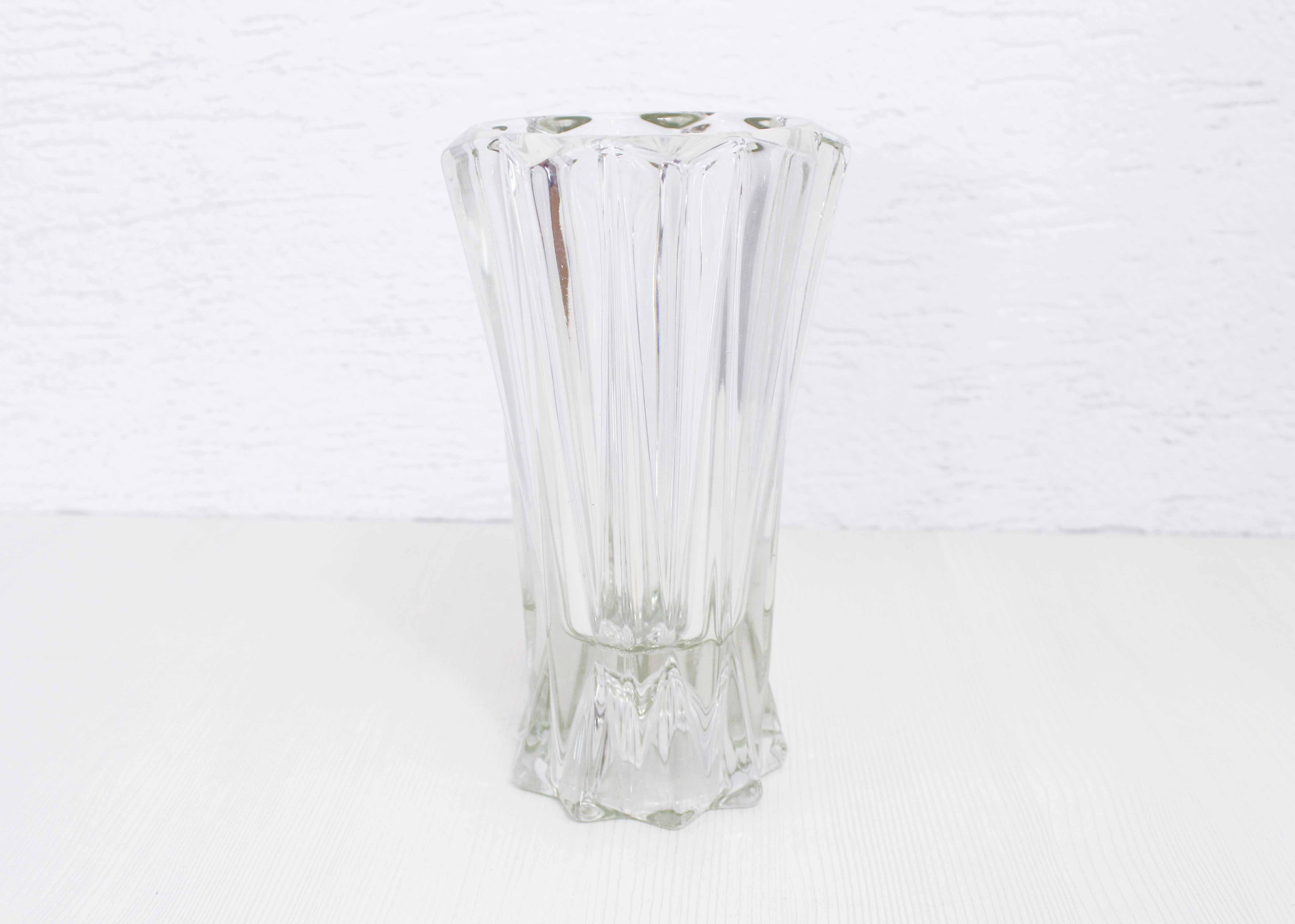 Diamond-shaped glass vase