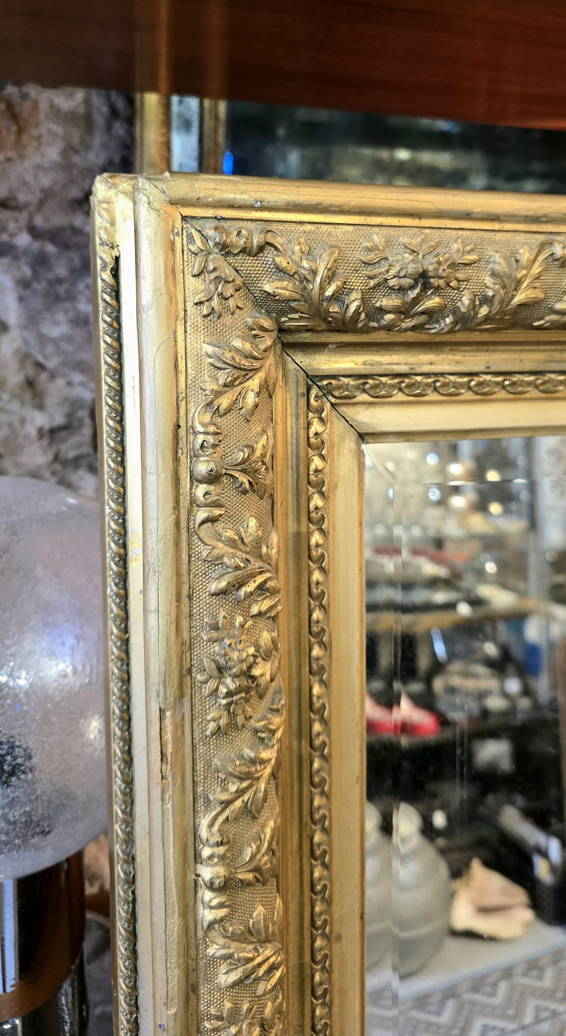 Napoleon III Mirror in Gilded Stucco Wood - 92 Cm