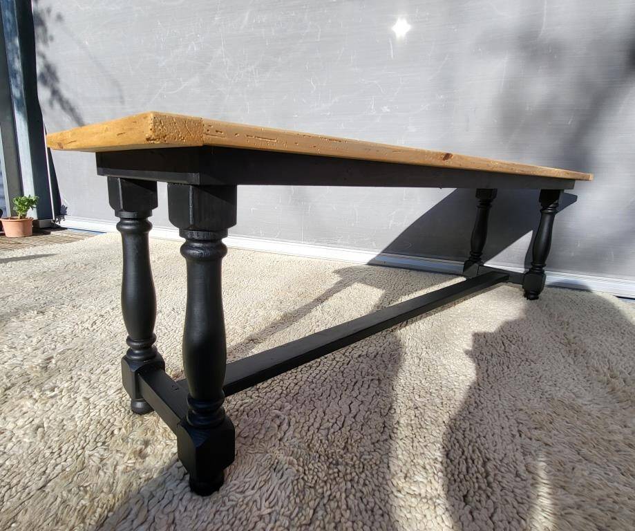 Two-tone coffee table bench, 19th century