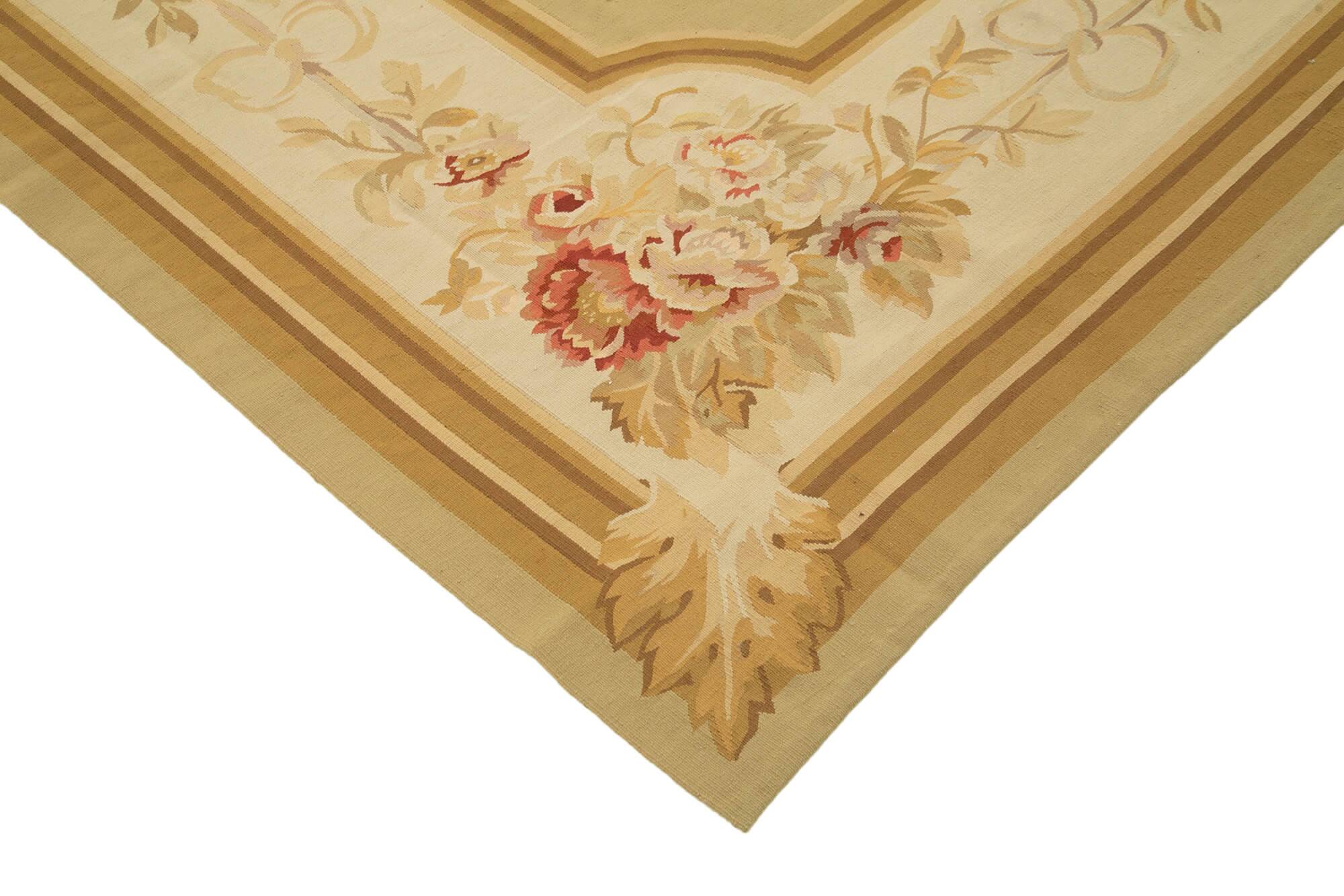 Handmade European Vintage Aubusson Kilim 272 cm x 362 cm