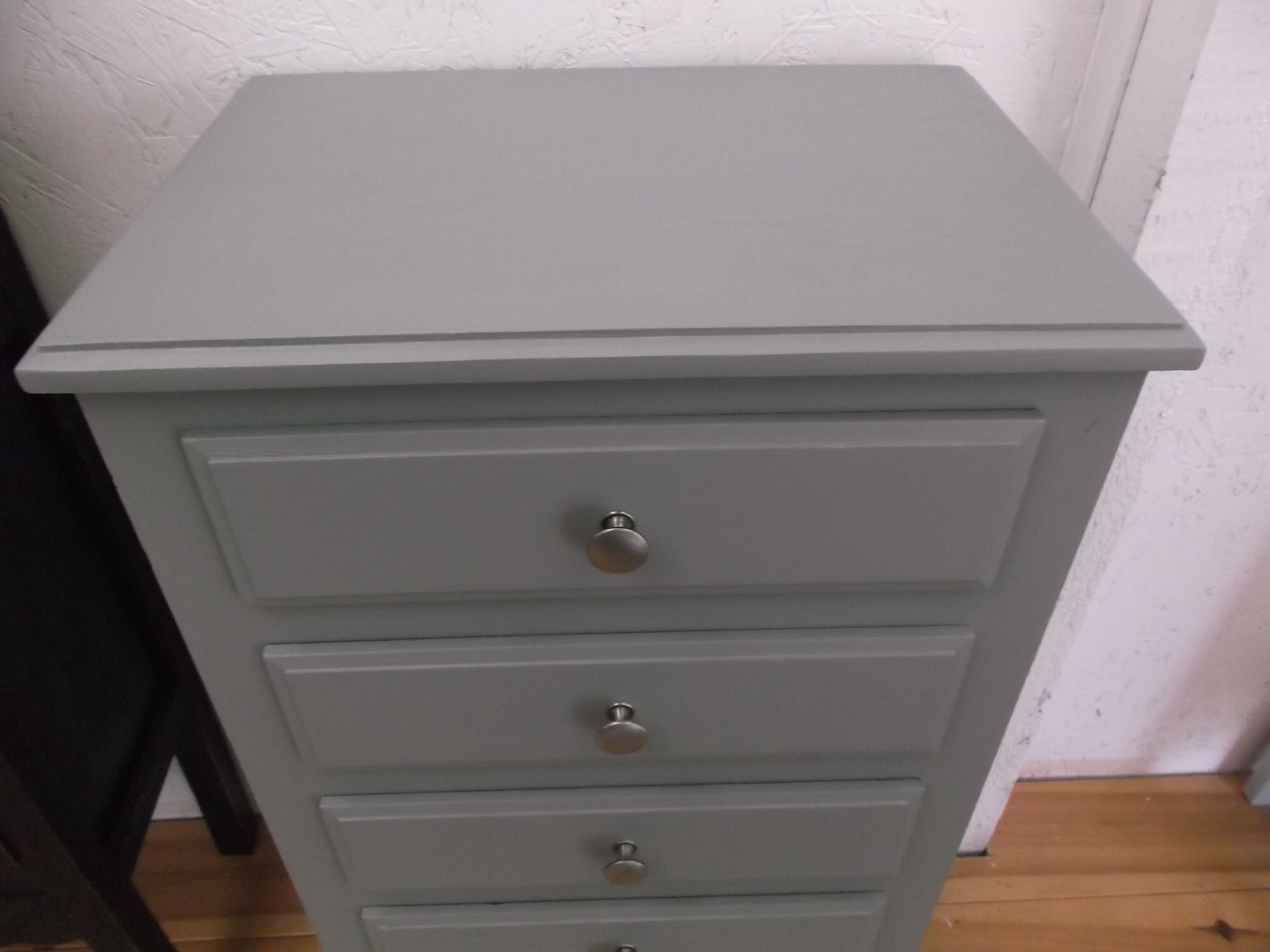 Chiffonier