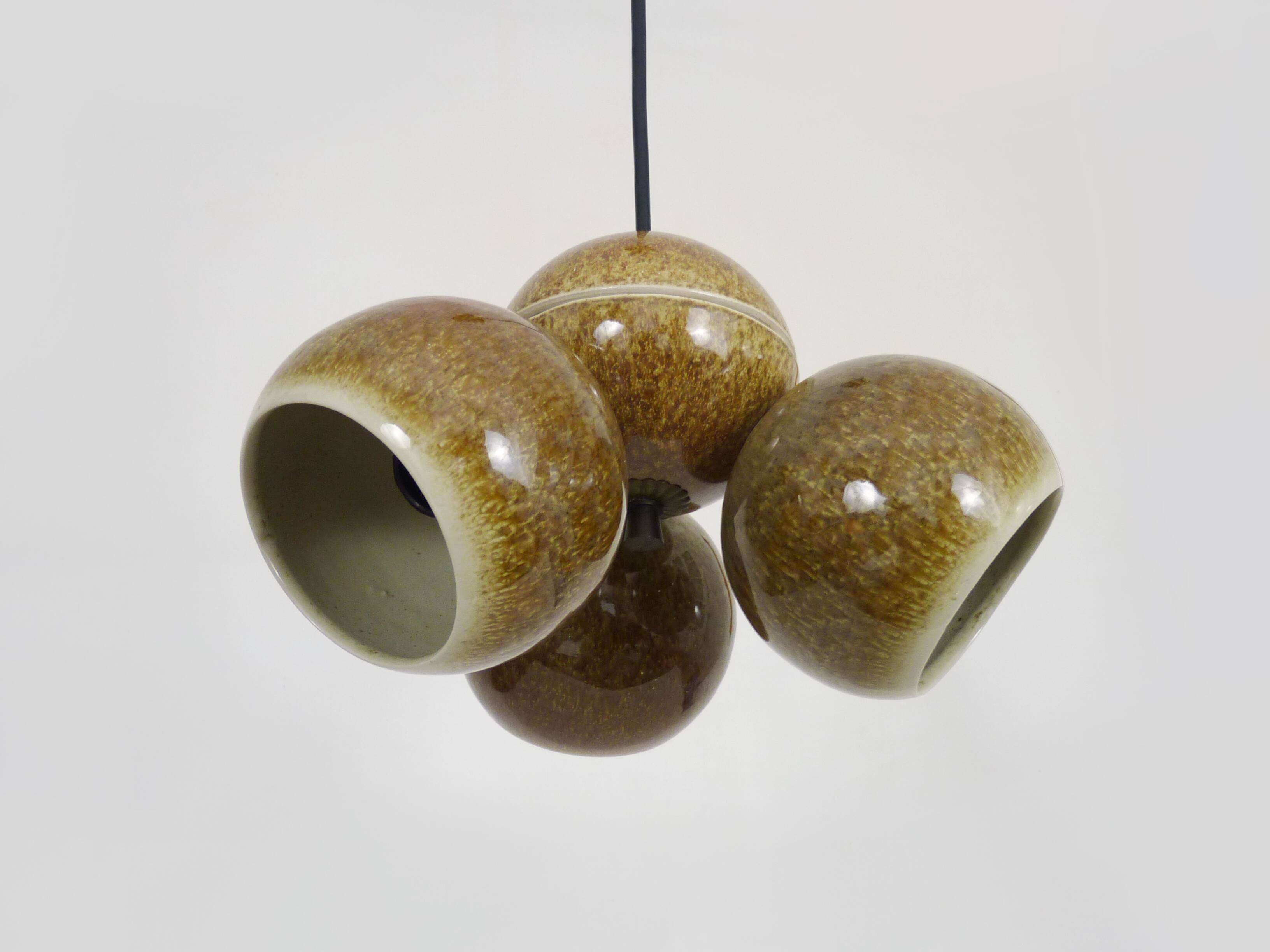 3-light chandelier with glazed sandstone balls. 50s-60s Italy