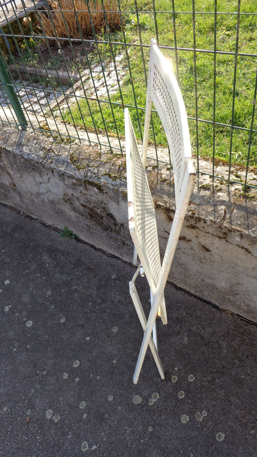 Vintage metal folding chair