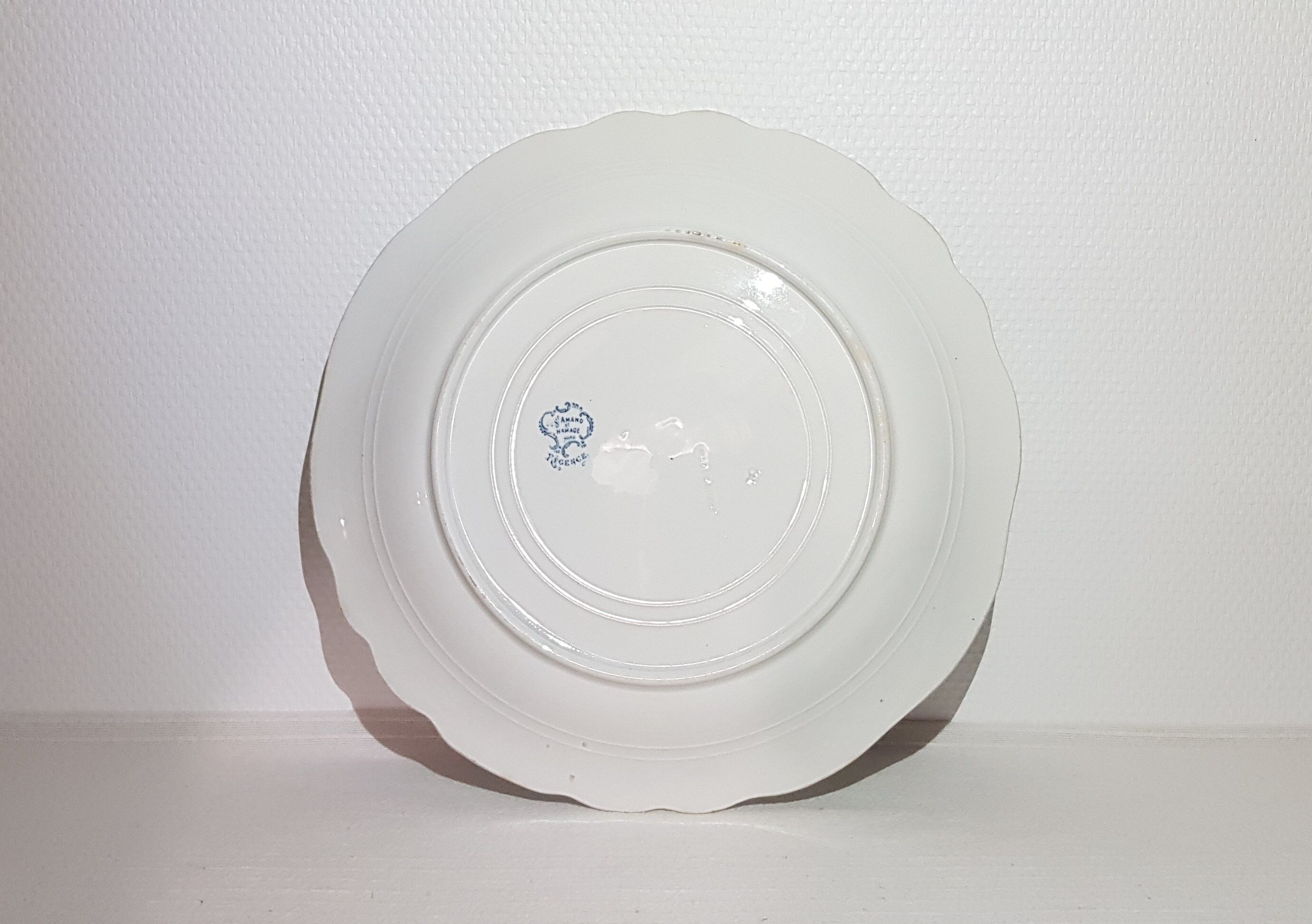 Earthenware dish of St Amand and Hamage North Regency model, iron earth