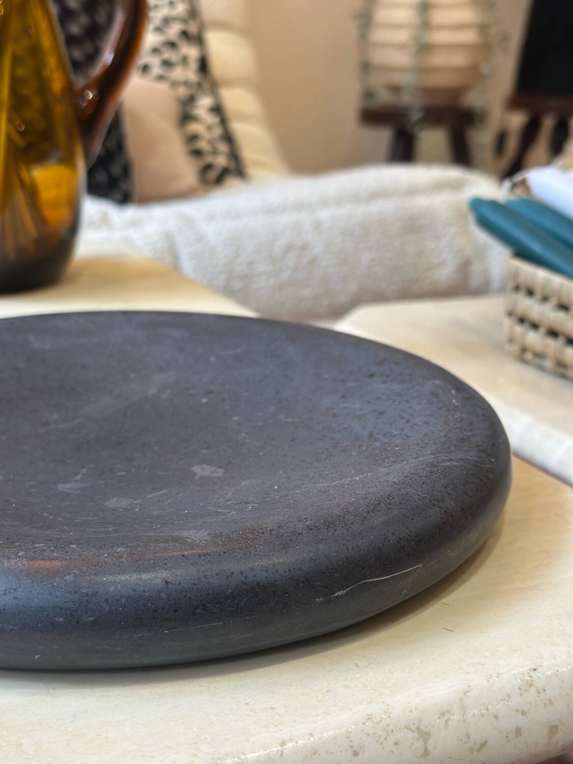 Vintage sculptural polished black marble donut plate flat tray empty po