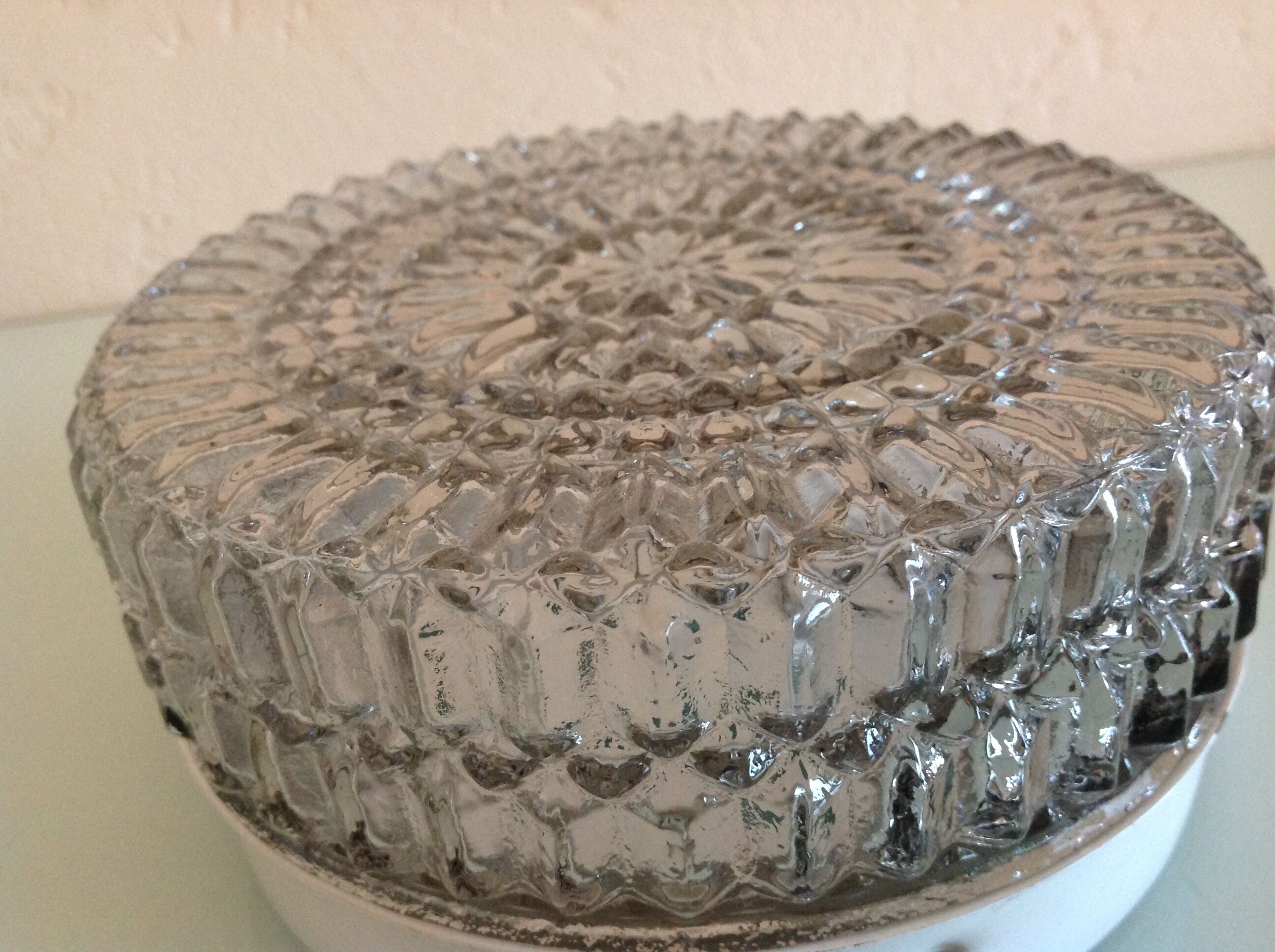 Round ceiling lamp in structured glass vintage 60s-70s