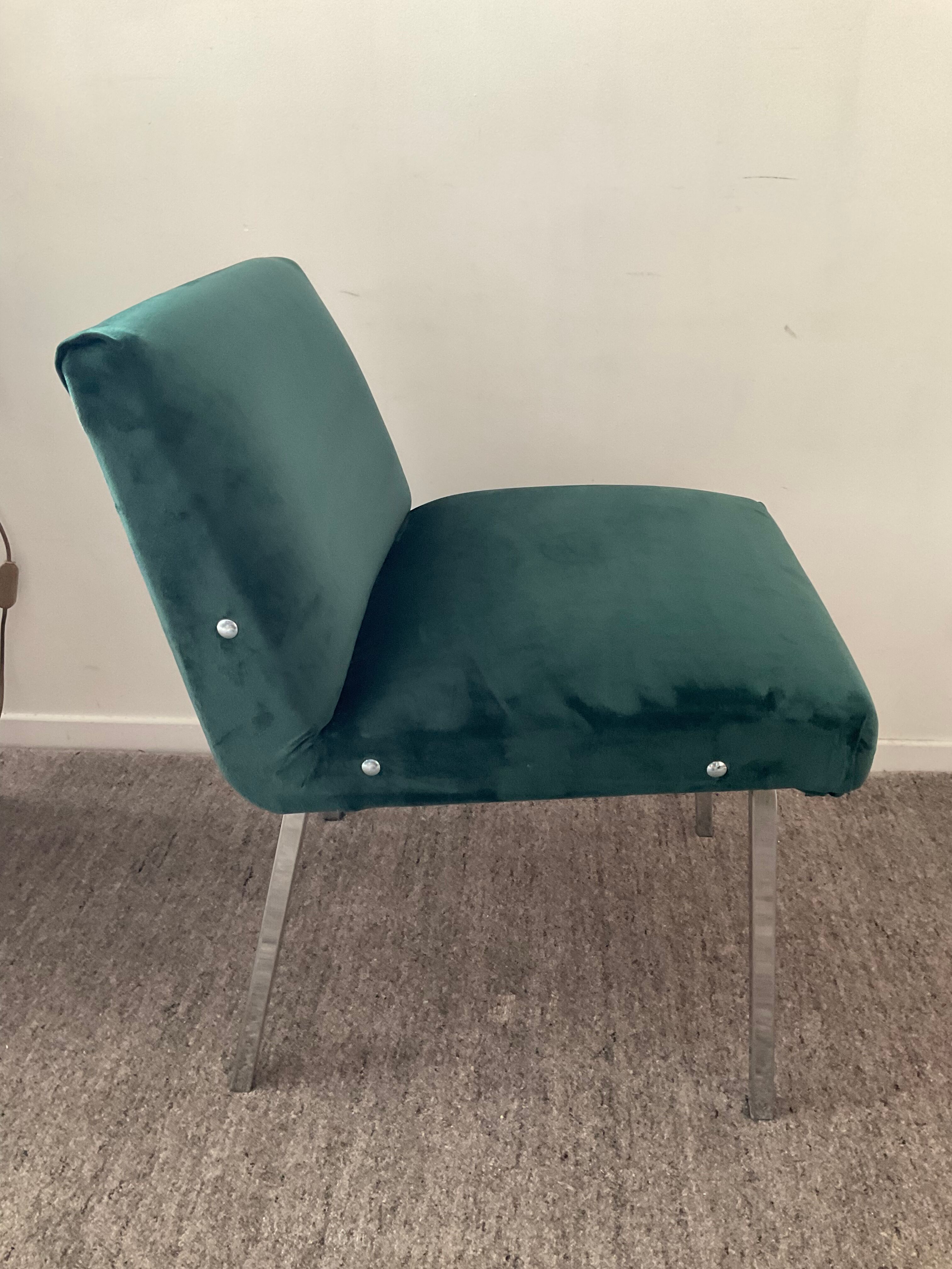 Vintage chair in green velvet and chrome legs