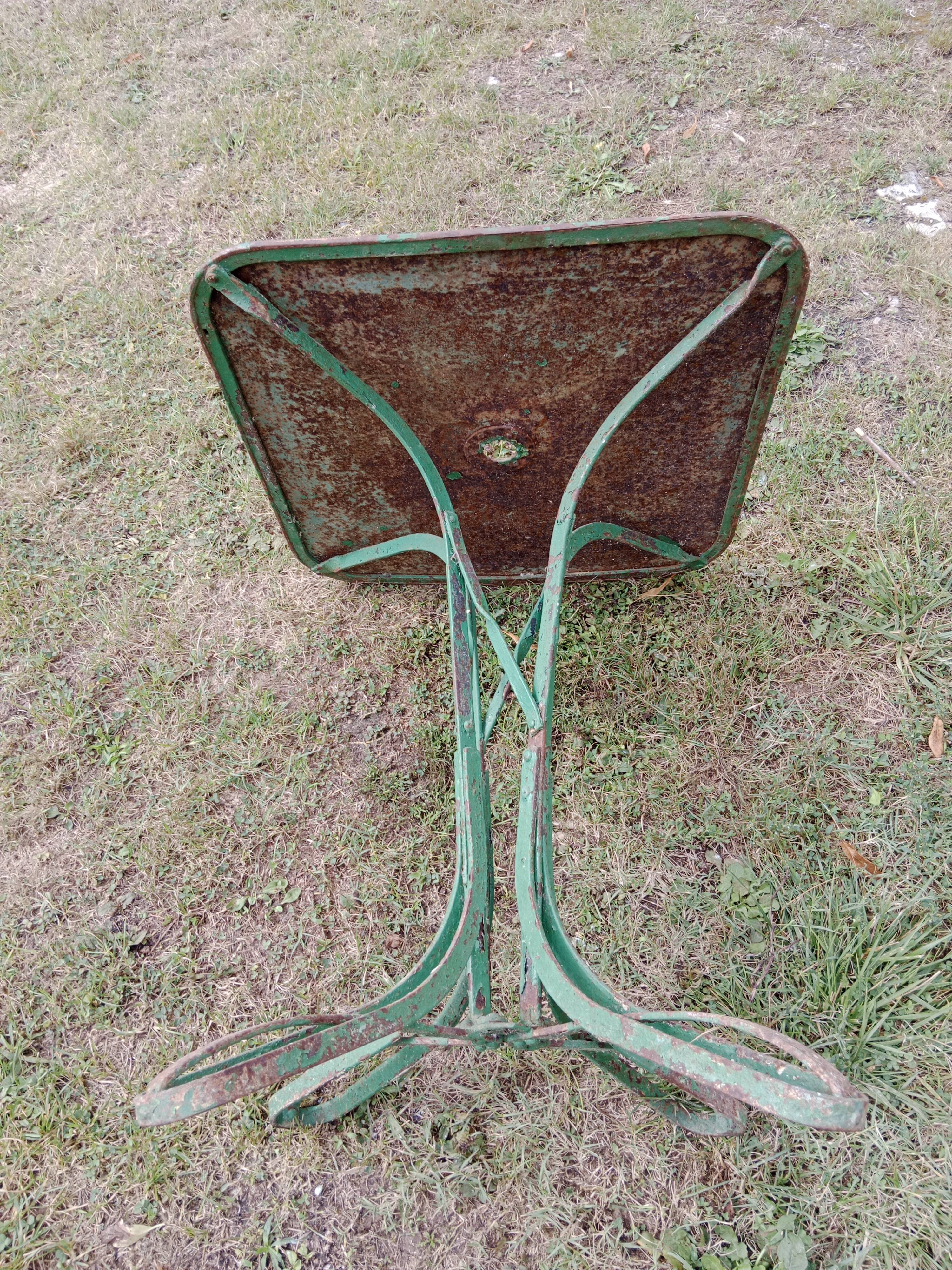 Garden table
