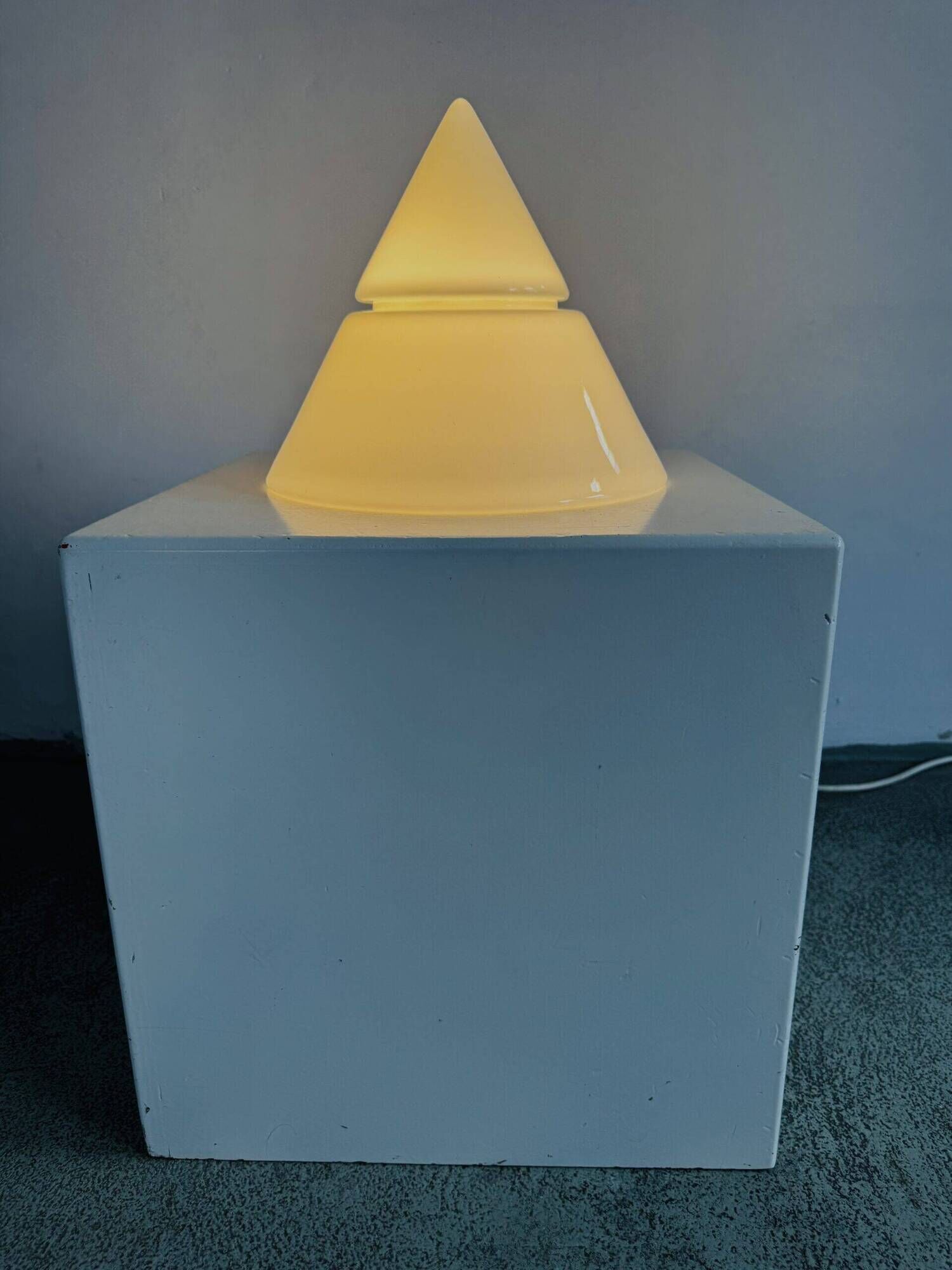 D-2136 Kilimanjaro Table Lamp By Sergio Asti For Raak Amsterdam, The Netherlands 1978