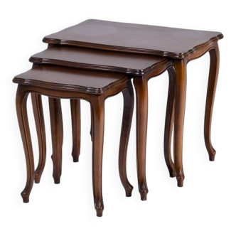 Vintage Style Louis XV Nesting Tables in Walnut, Set of 3