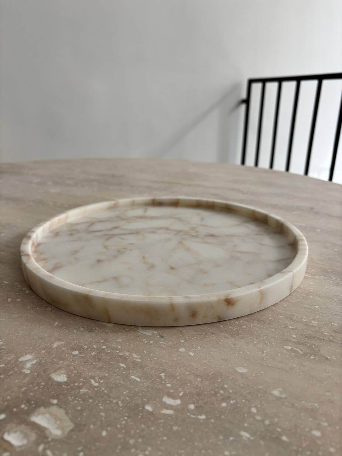 White onyx dish
