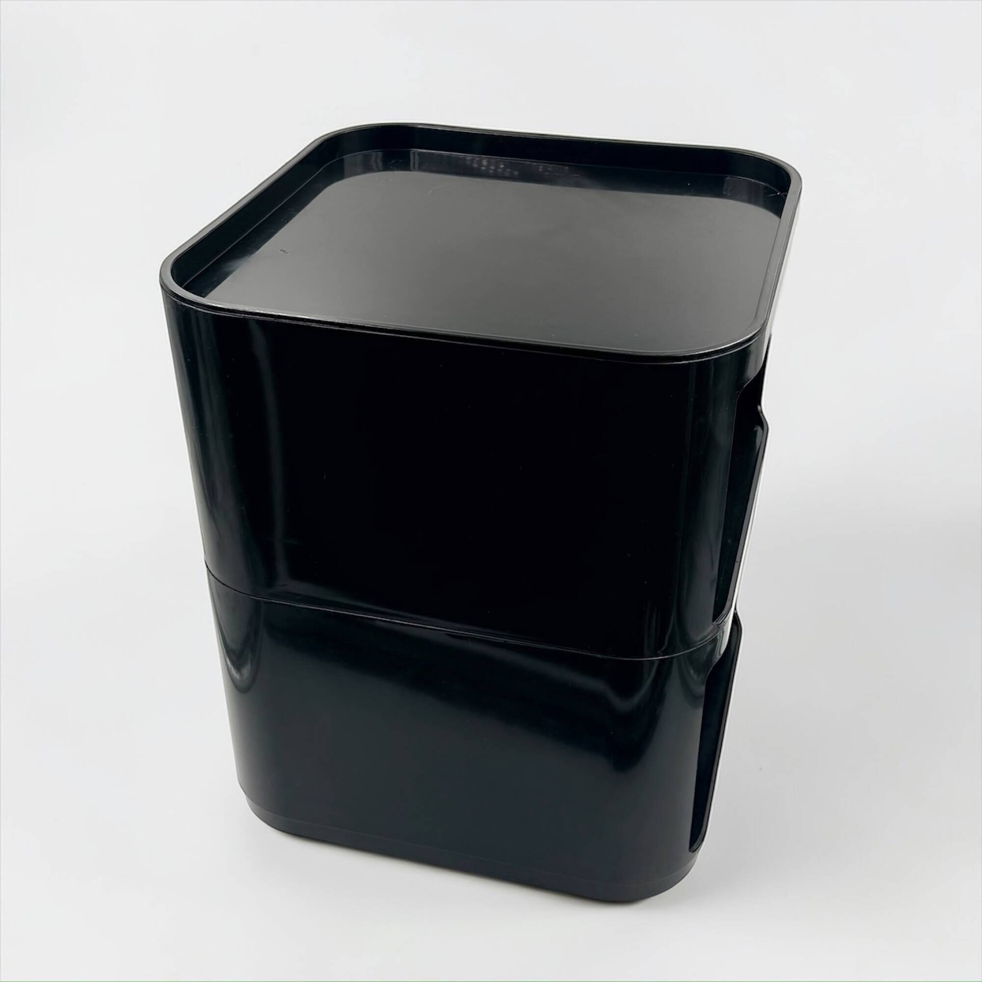 Meuble de rangement Kartell Componibili designé par Anna Castelli Ferrieri