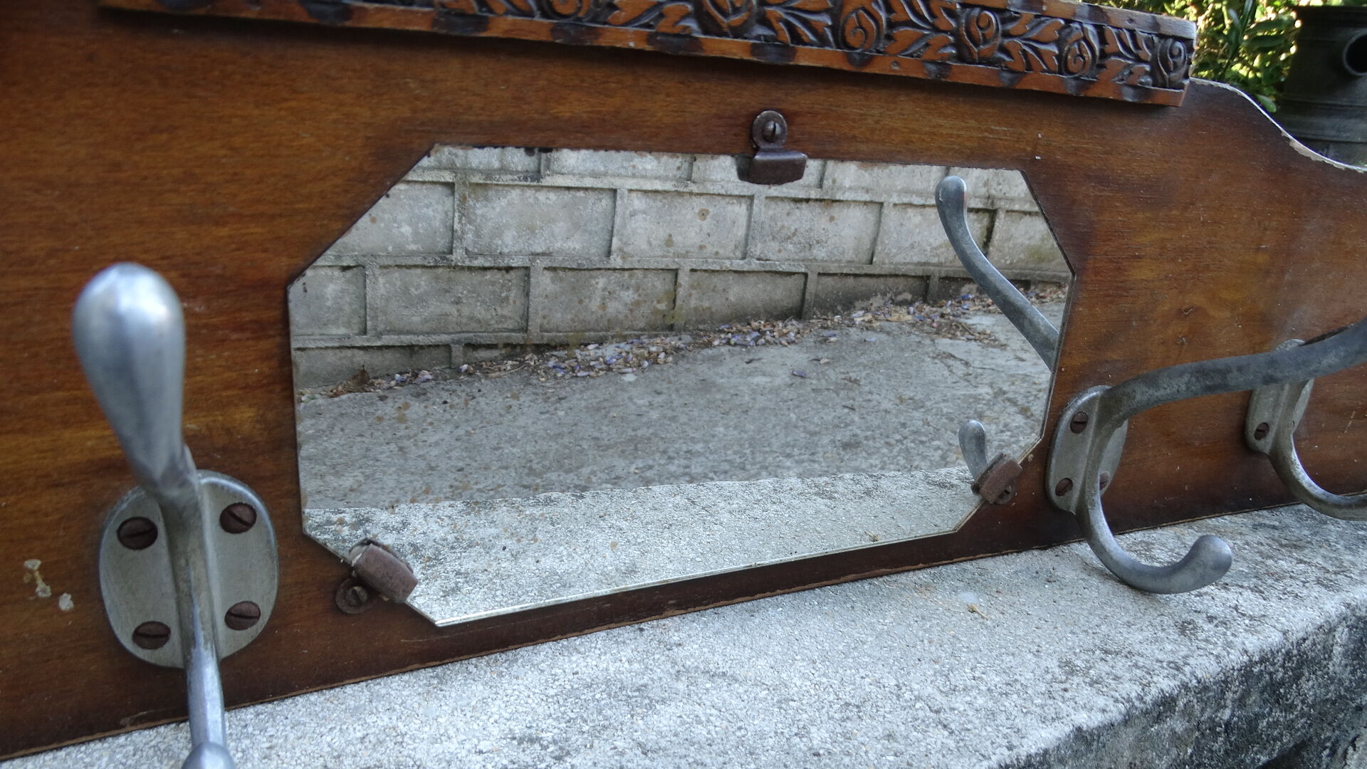 White wood wall coat holder with mirror