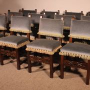 12 chaises espagnoles en hêtre