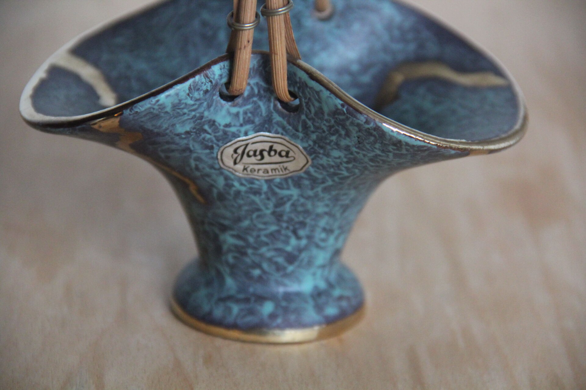Vintage ceramic trinket bowl