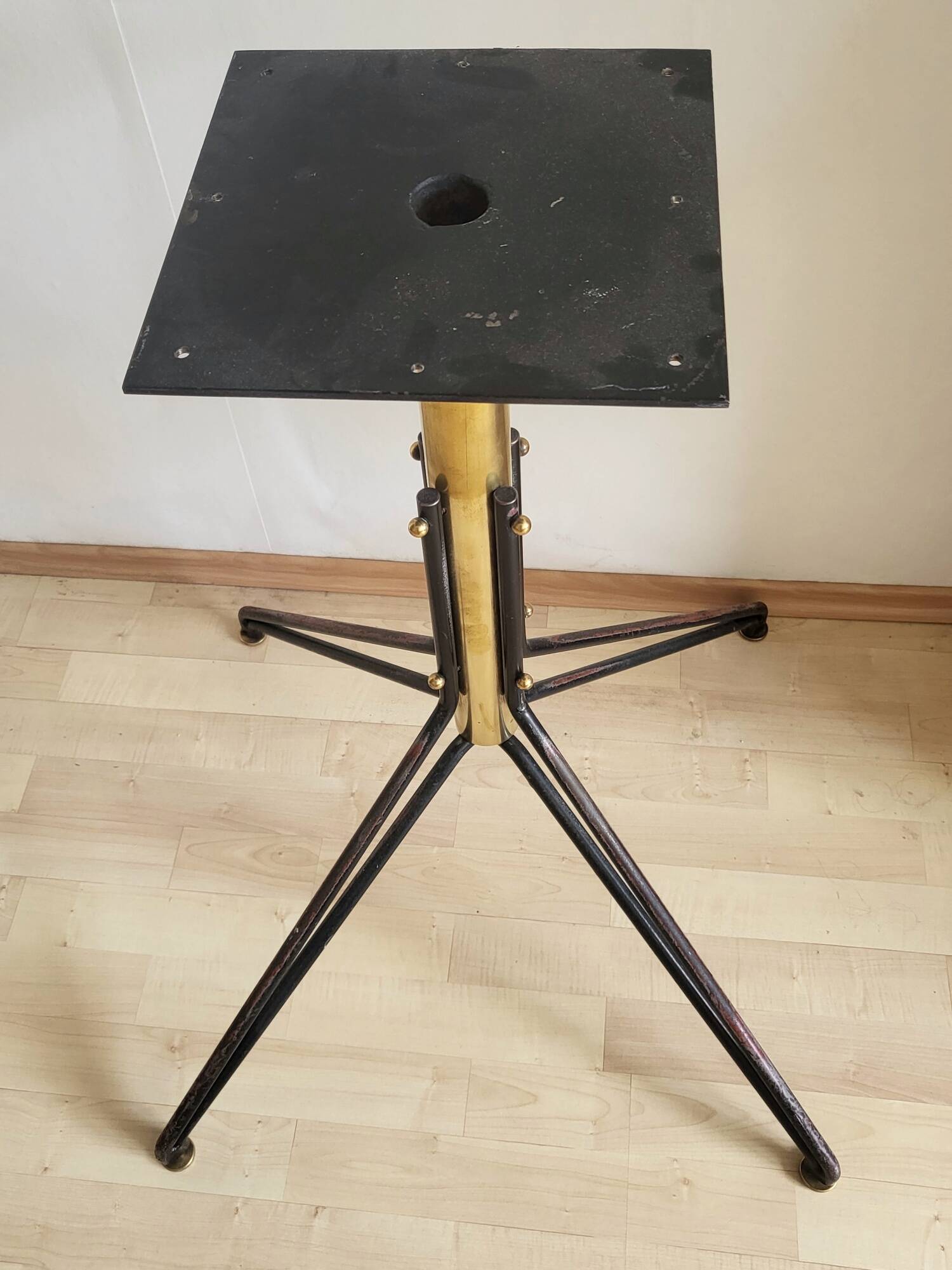 1950's Italian centre/dining table.