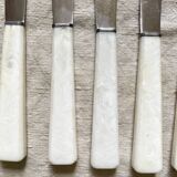 8 couteaux anciens inoxydables