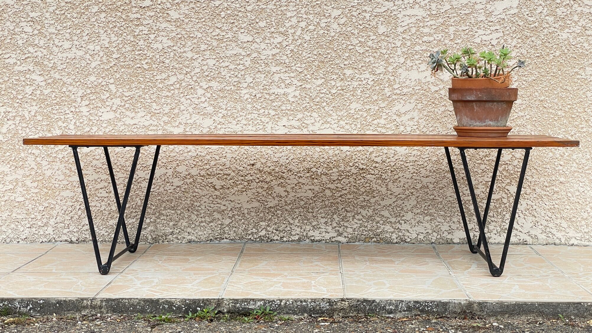 Banc design bois et acier vintage