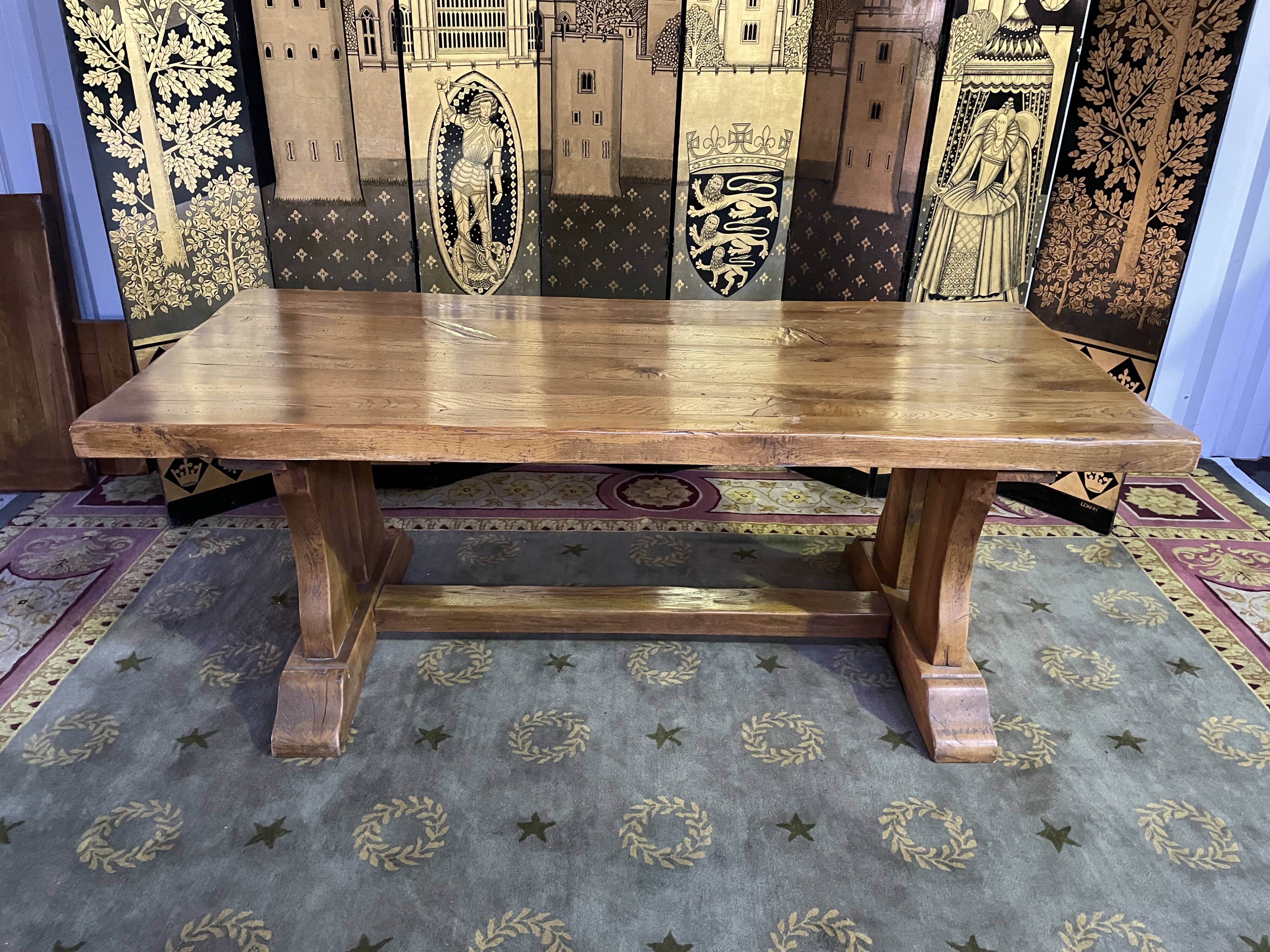 Oak monastery table with 2 extensions