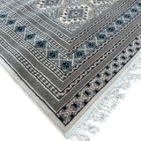 Oriental style rug 230cm x 170cm