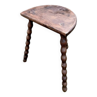 Solid wood tripod farmhouse stool