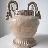 Ceramic bowl with ram heads