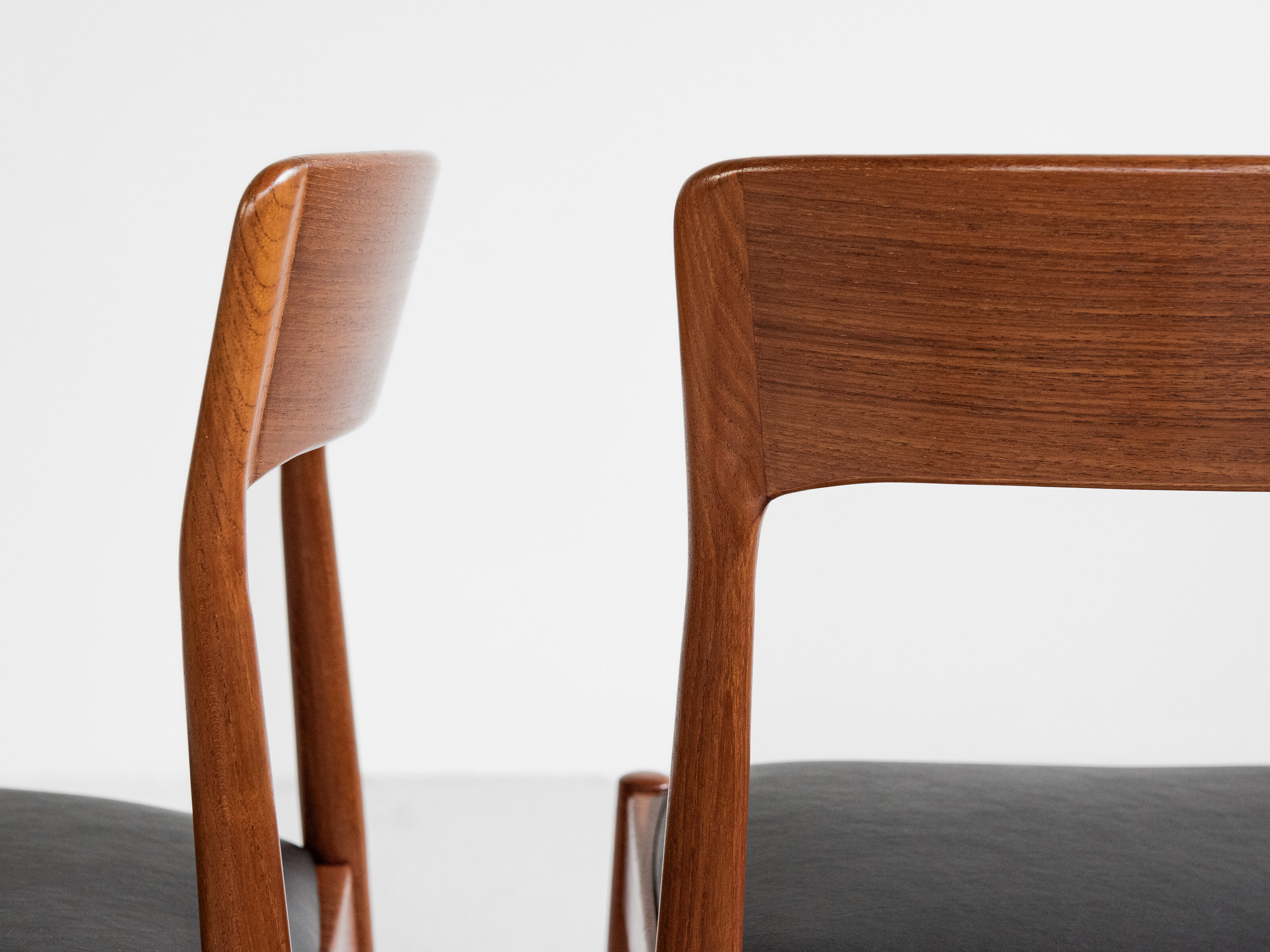 Midcentury Danish set of 8 dining chairs in teak by Henning Kjaernulf for Korup Stolefabrik