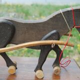 Jouet ancien en bois Dejou attelage cheval et sa charrette.