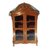 Grande armoire vitrée  et sculptée