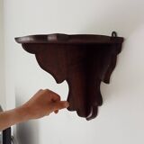 Paire d'étagères anciennes en bois sculpté