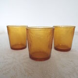 8 amber glasses