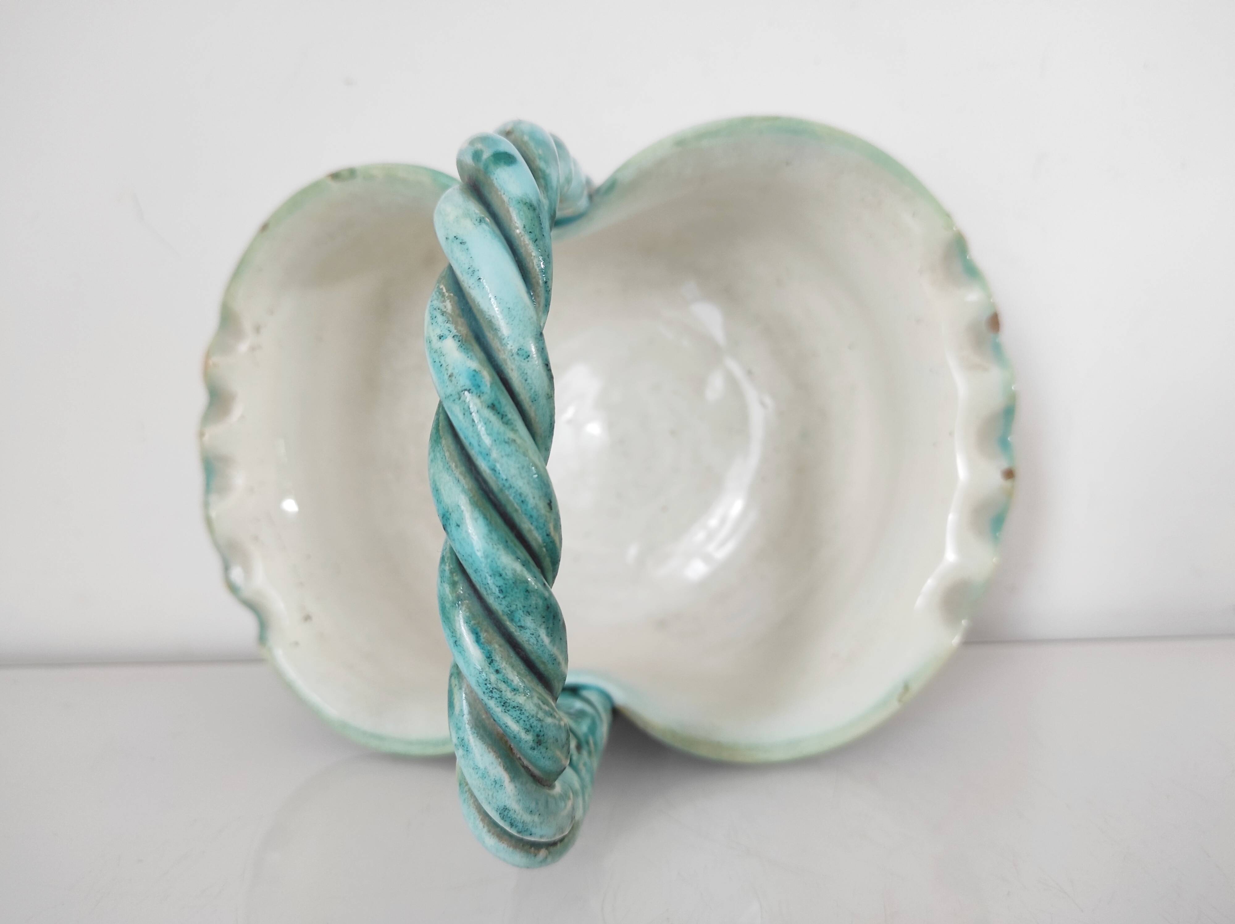 Pocket tray in the shape of a basket in italian ceramic