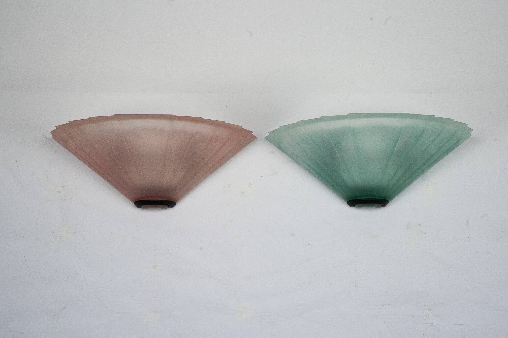 Pair of De Majo sconces in thick pink and green murano glass. Italy 1980s