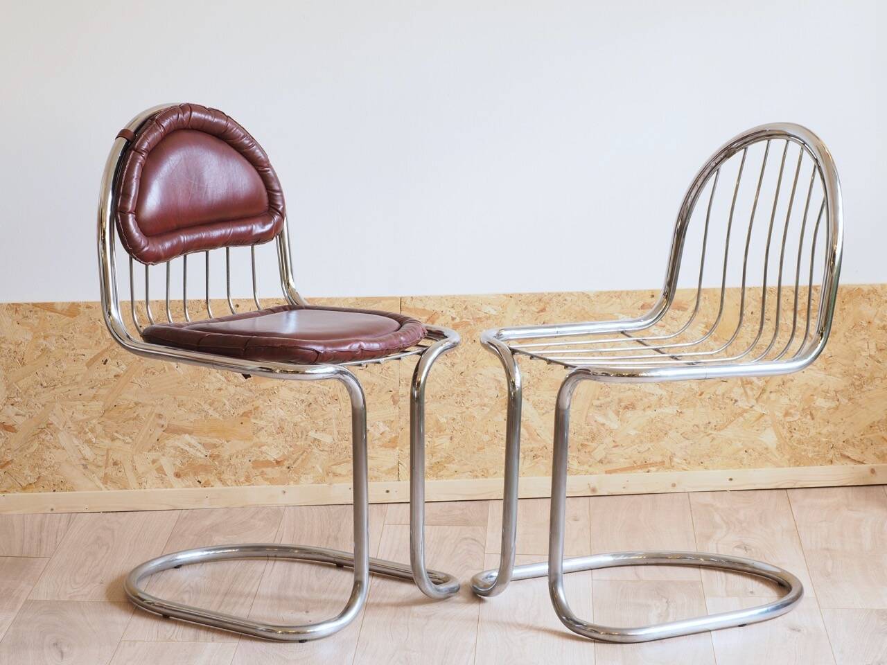 Duo of metal chairs attributed to Gastone RINALDI