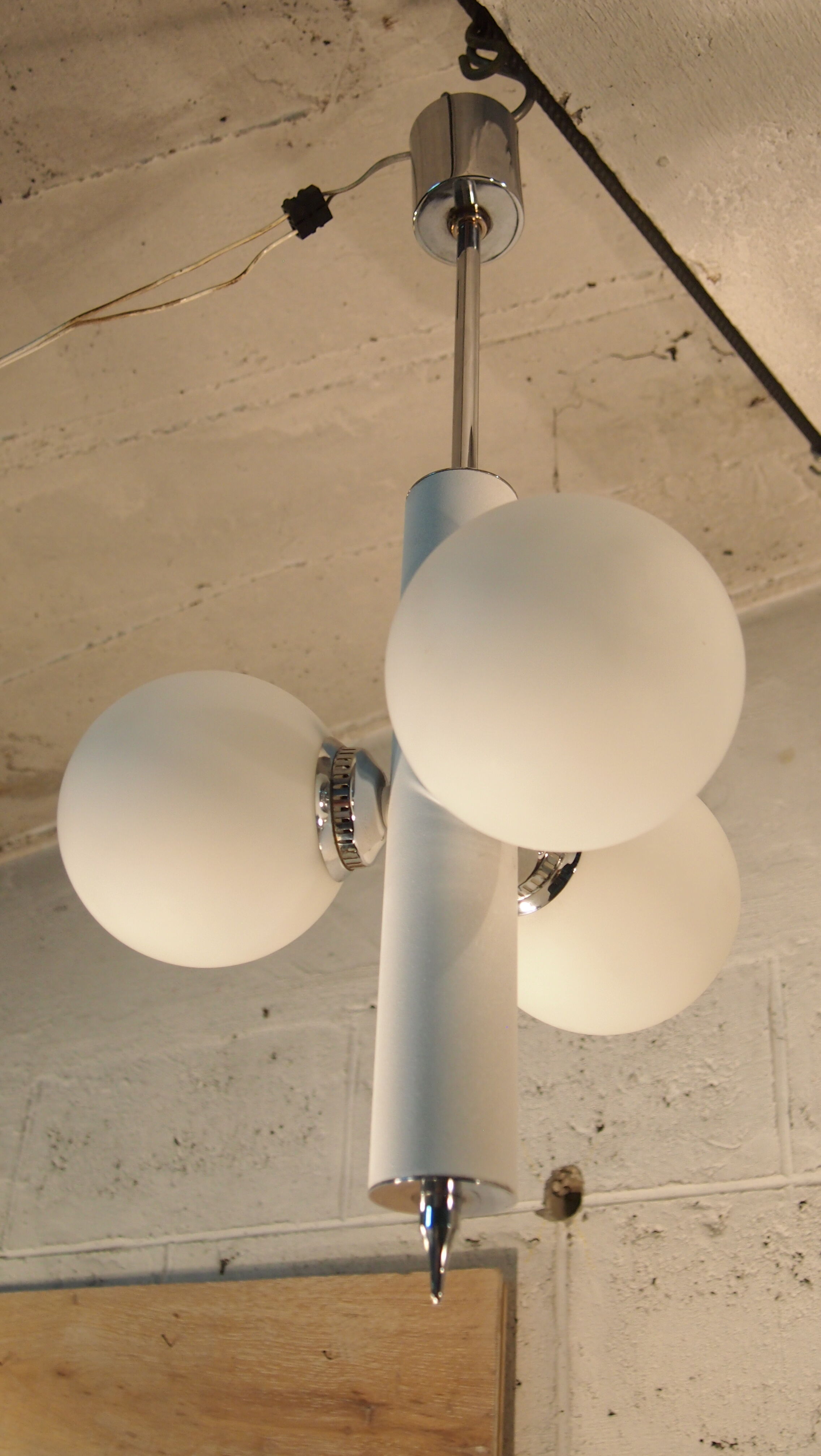 Suspension Sciolari balls in opaline mid century