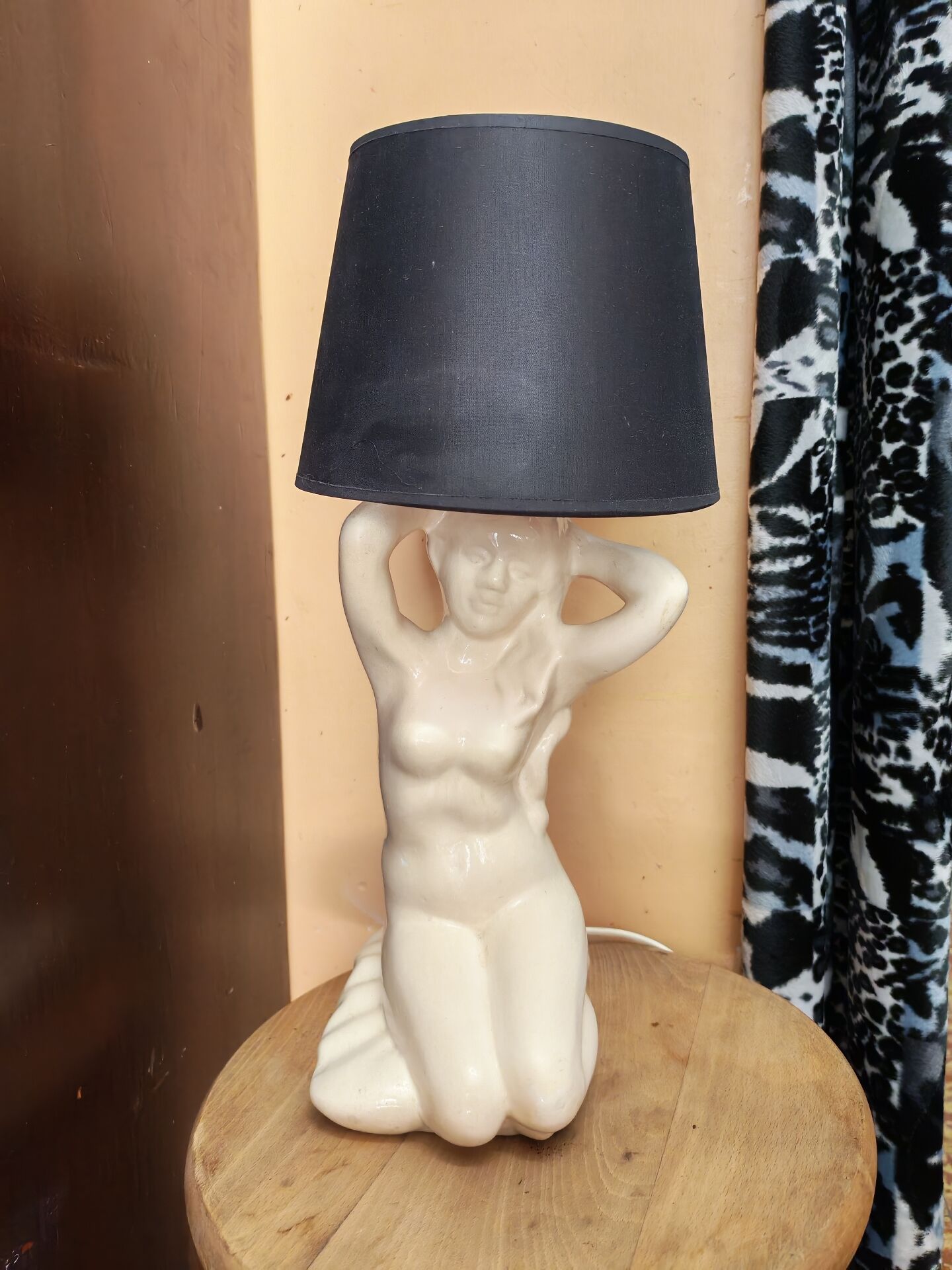 Art Deco style ceramic lamp