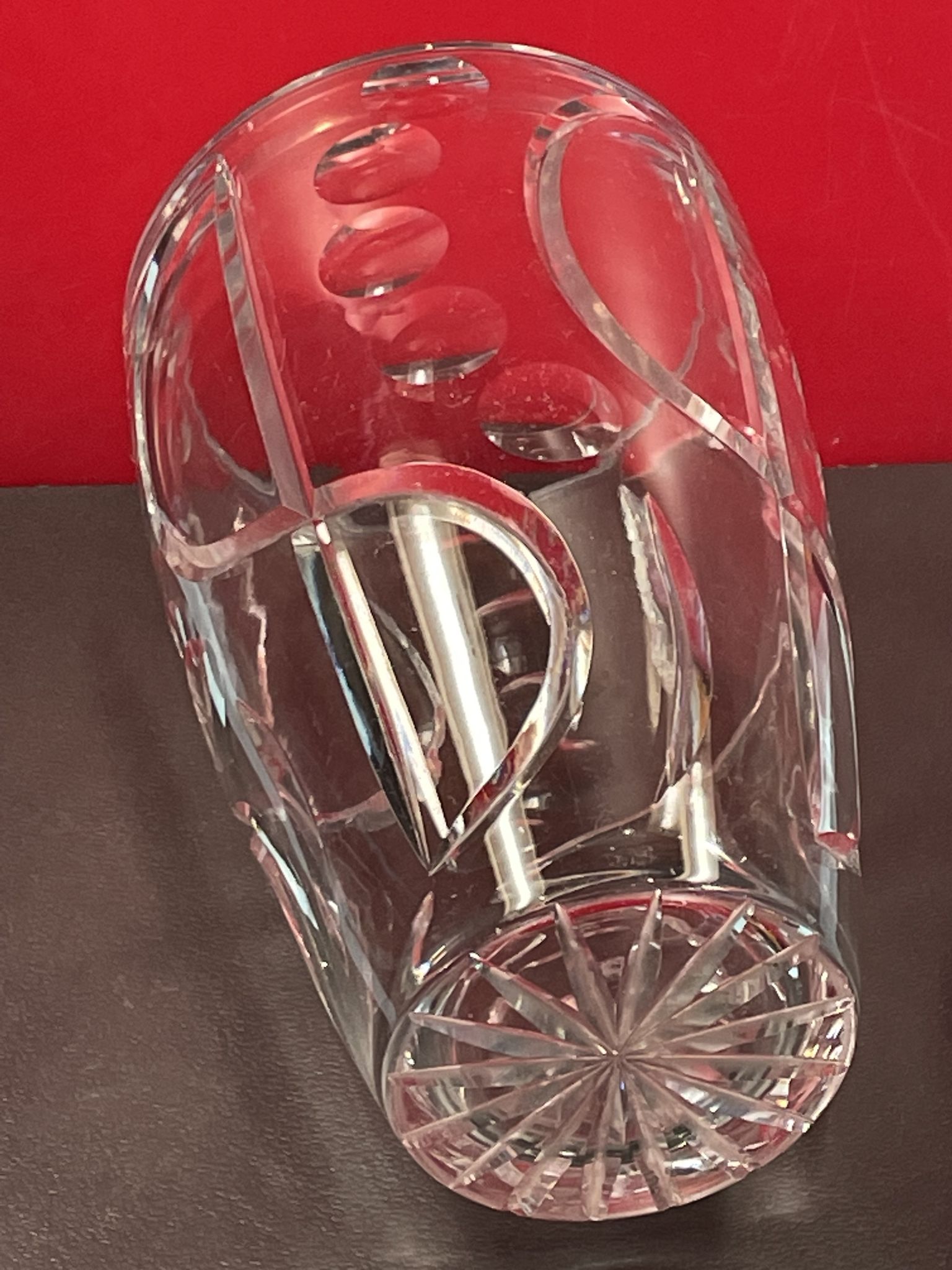 Vase vintage geometric pattern