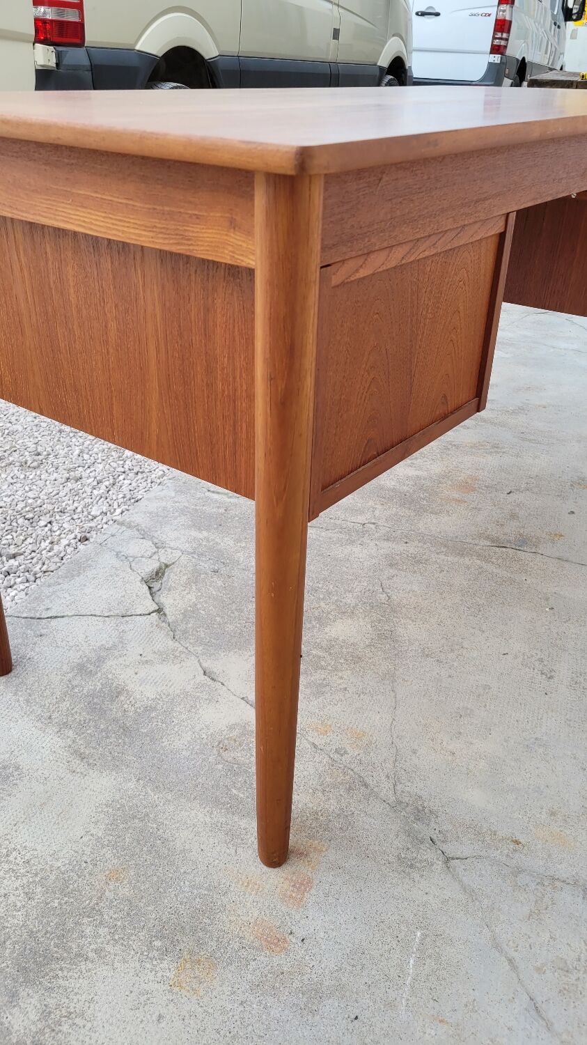 Danish Scandinavian desk in vintage teak 5 drawers, 1950s
